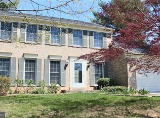 17247 Sandy Knoll Dr, Olney, MD 20832