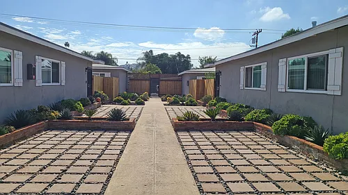 Modern & Beautiful! 2-Bedroom, 1-Bathroom Apartment with Private Patio in Escondido Photo 1