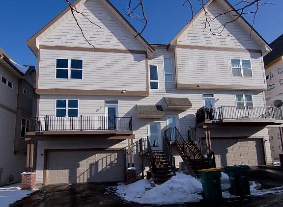 3rd image of 38 E 125th St
