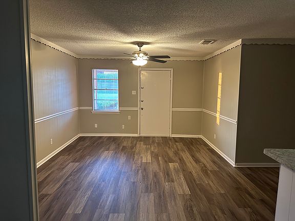 2nd image of 1114 Wintergreen Ct