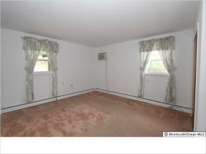 5th image of 20 Bear Mountain Ct