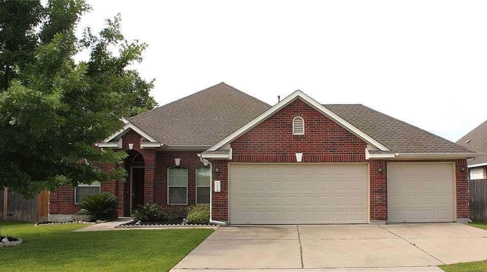1st image of 1102 Willowbrook Dr