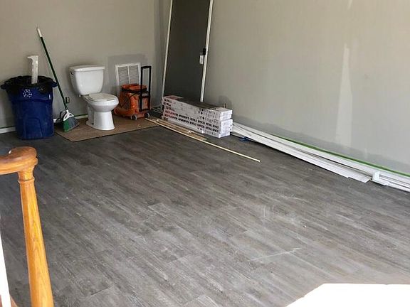 5th image of 23 Trenton Sq #61