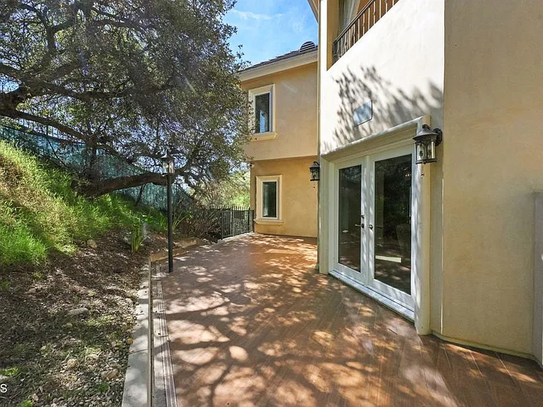 3263 New York Dr — Photo 61
