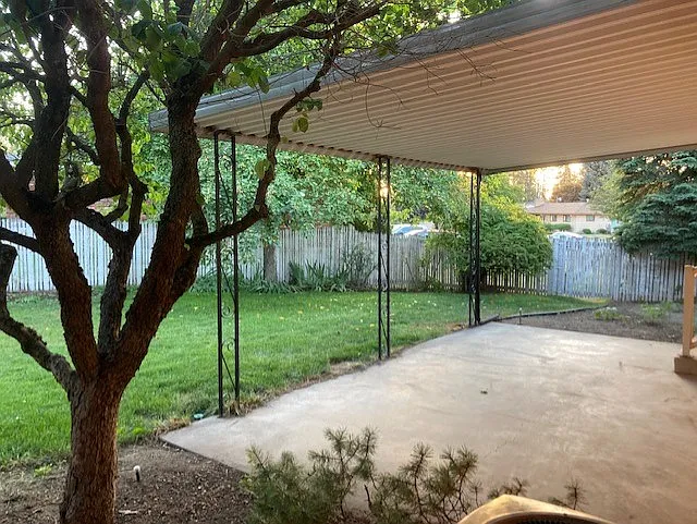 3125 W Indian Trail Rd — Photo 14