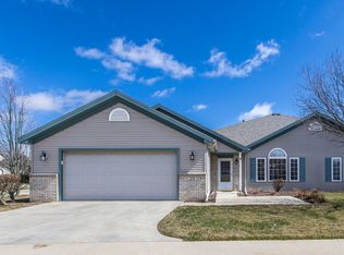 3711 Wine Way, Bloomington, IL