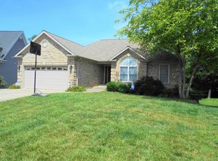 9110 Fox Chase Rd, Louisville, KY 40228
