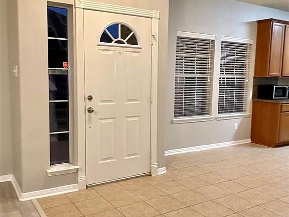 2nd image of 1526 Village Townhome Dr