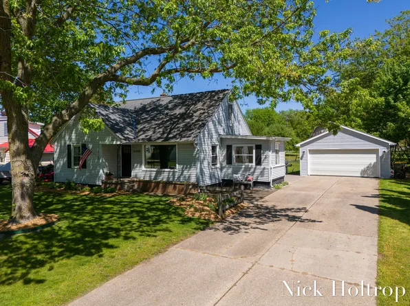 6450 12th Ave, Jenison, MI 49428