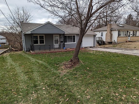 3rd image of 4627 Haskell Ave