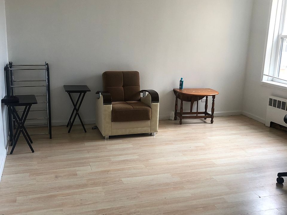 2nd image of 2241 Holland Ave APT 6G