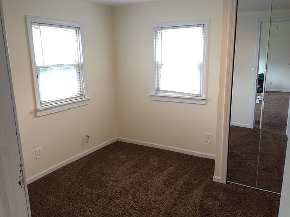 3rd image of 845 5th Ave