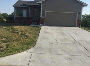 9500 E Champions St, Wichita, KS 67226