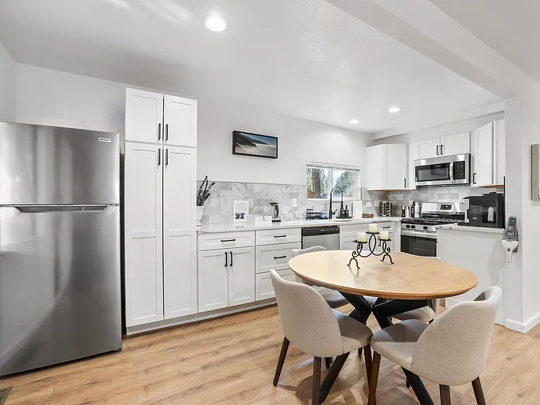 8746 Steelhead Ave #B — Photo 7
