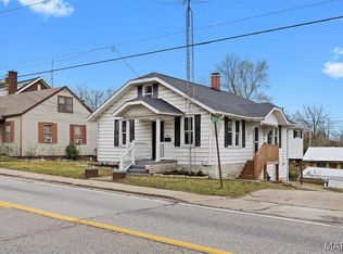 126 Opdyke St, Chester, IL 62233