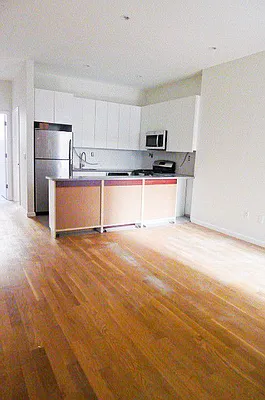 Rented by Charles Coutinho LLC | media 47