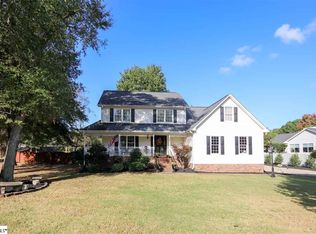 304 Cottonwood Ct, Simpsonville, SC 29681