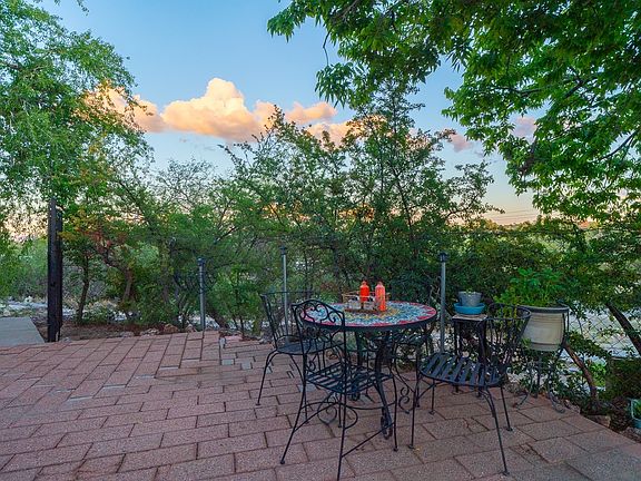 Enjoy trees and views of the sky and Mt. Lemmon.