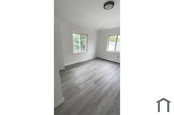 Building Photo - 310 Newman Ave #2