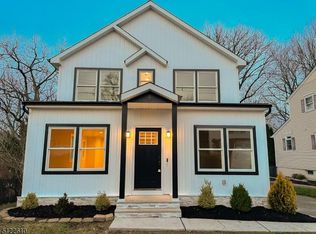 4 Pine Tree Ter, Madison, NJ 07940