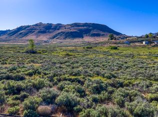 954 Meadow View Ln, Chilcoot, CA 96105