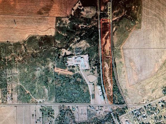 4th image of 1479 Holman Rd