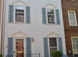 322 N Pitt St, Alexandria, VA 22314