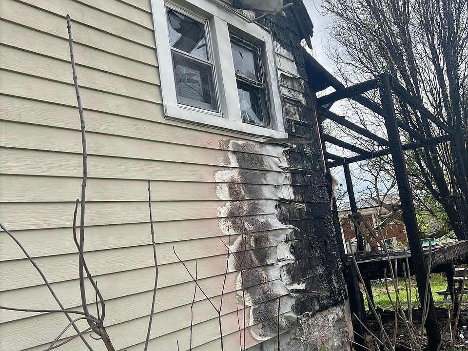 2nd image of 914 Central Row Rd