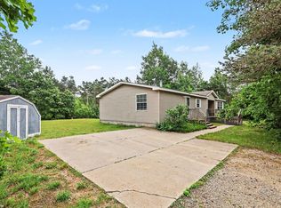 12399 Katherine Ct, Grand Haven, MI 49417