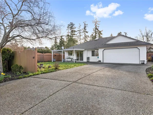 705 Humphrey Rd, Parksville, BC V9P 2V8