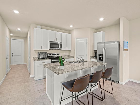 3rd image of 5657 Mentmore Drive