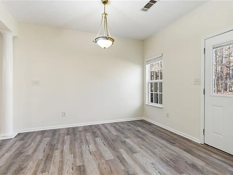 2913 Greyhawk Ln — Photo 22