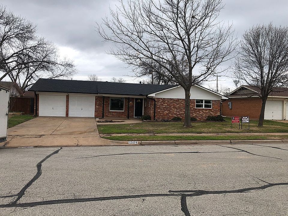 1st image of 1524 Melody Ln