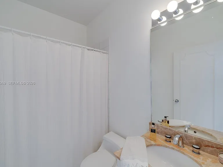 888 Brickell Key Dr #2610 — Photo 33