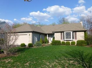 433 Spring Ridge Dr, Crystal Lake, IL 60012