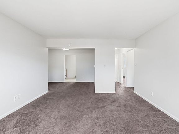 2nd image of 2121 Engle Rd APT 2B