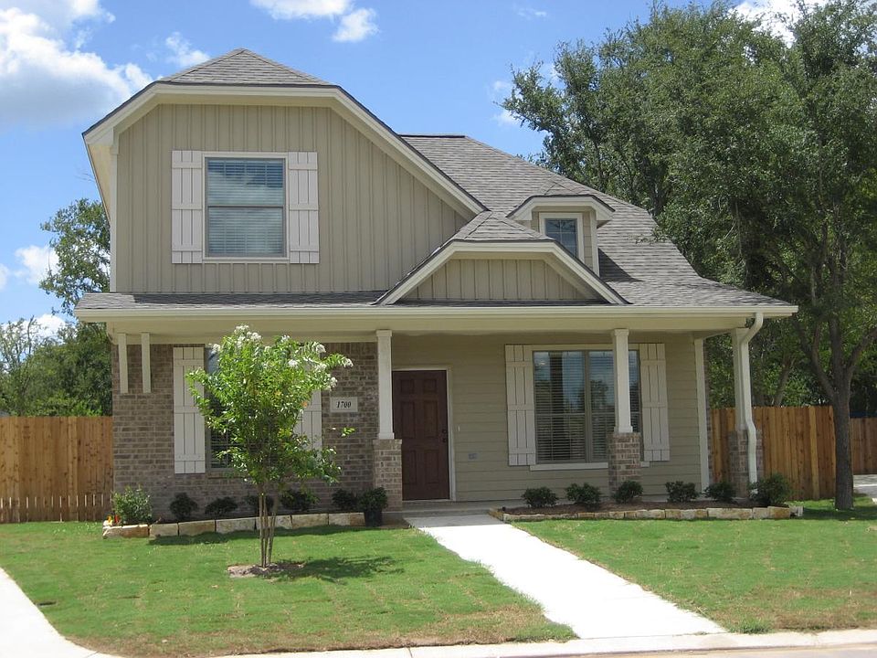 1709 N Bardell Ct