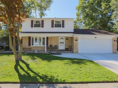 23614 King Dr, Clinton Township, MI, 48035