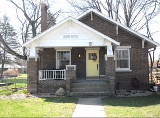 304 E Harrison St, Eureka, IL
