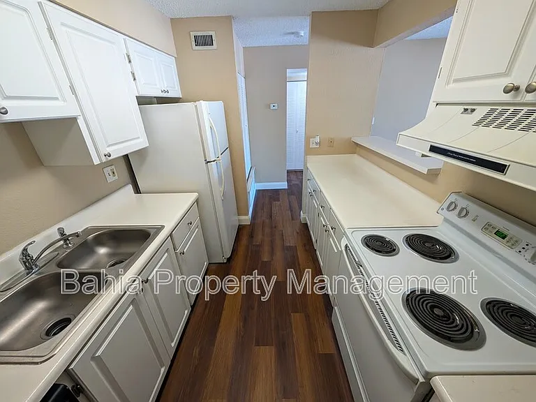13401 Arbor Pointe Cir #201 — Photo 9