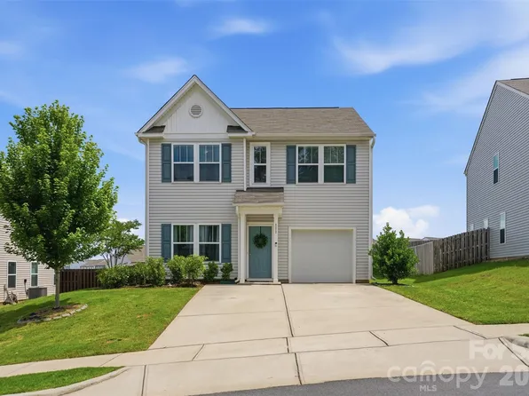 111 Buoy Ln, Statesville, NC 28677