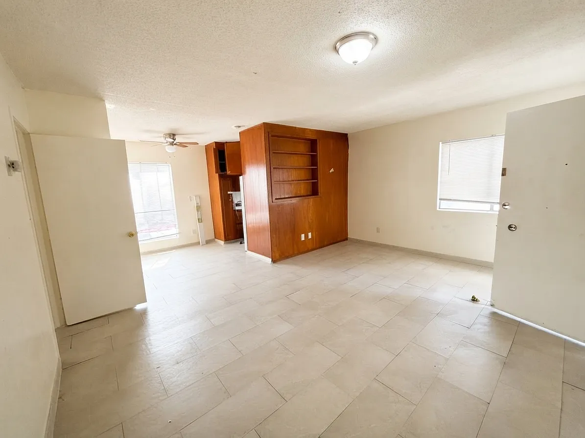 2 bed, 900 sqft, $2,550 — Photo 4