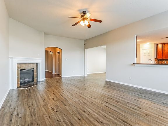 3rd image of 17302 Cricket Mill Dr