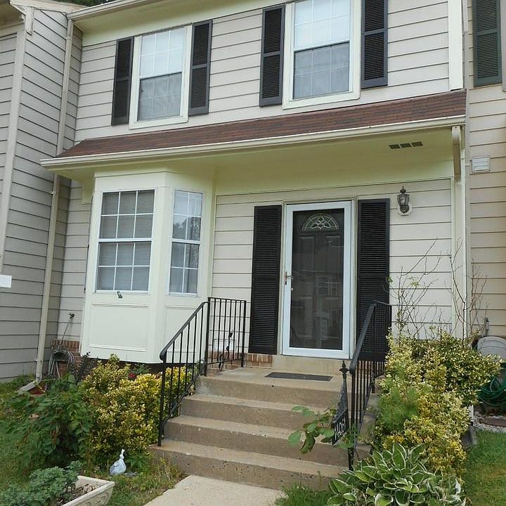 Exterior (Front)