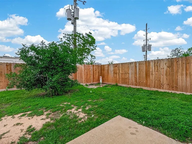 5511 Bear Paw Cir — Photo 27