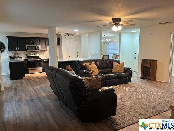 3rd image of 4017 Cypress Ct