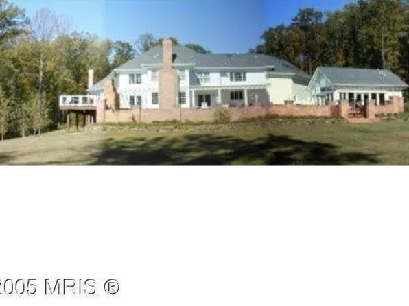 10613 Shadow Ln, Fairfax Station, VA 22039