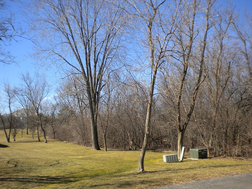 2nd image of 3706 Deerwood Dr
