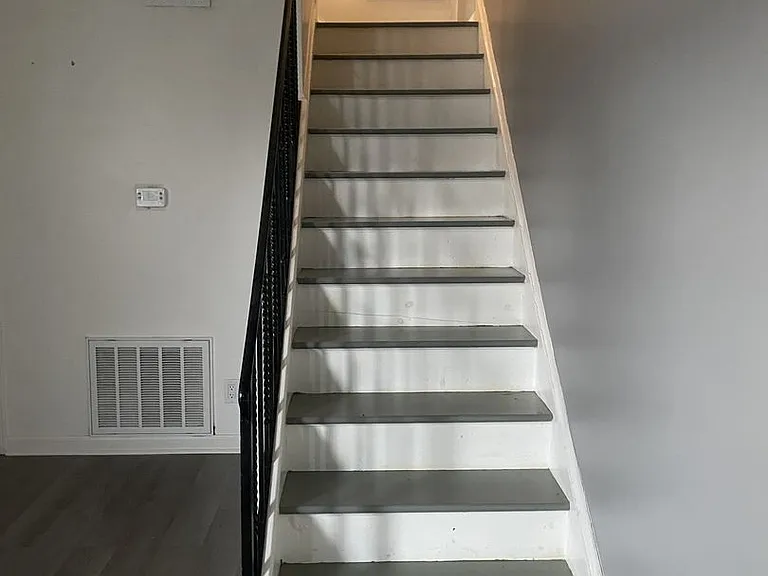 326 Northland Ave — Photo 5