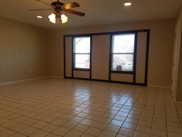 4324 Buckeye St — Photo 9